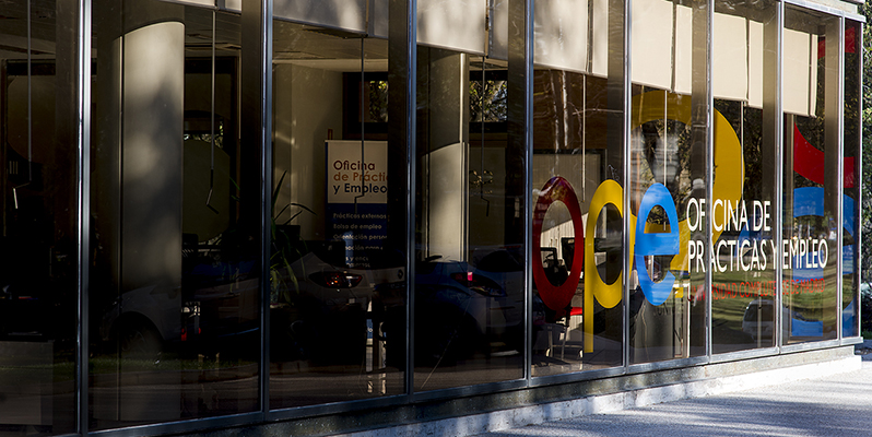 EN DIRECTO: Acto de reconocimiento a las entidades que colaboran ofreciendo prácticas a los estudiantes UCM. Miércoles, 17 de marzo, a las 17h